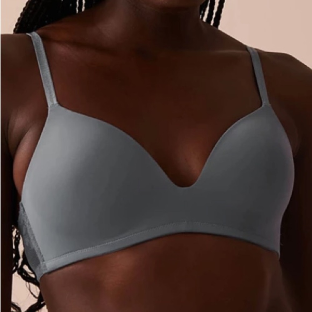 la Vie en Rose | Lightly Lined Wireless Bra; Size “34 C” 
Misty Blue (NWT)